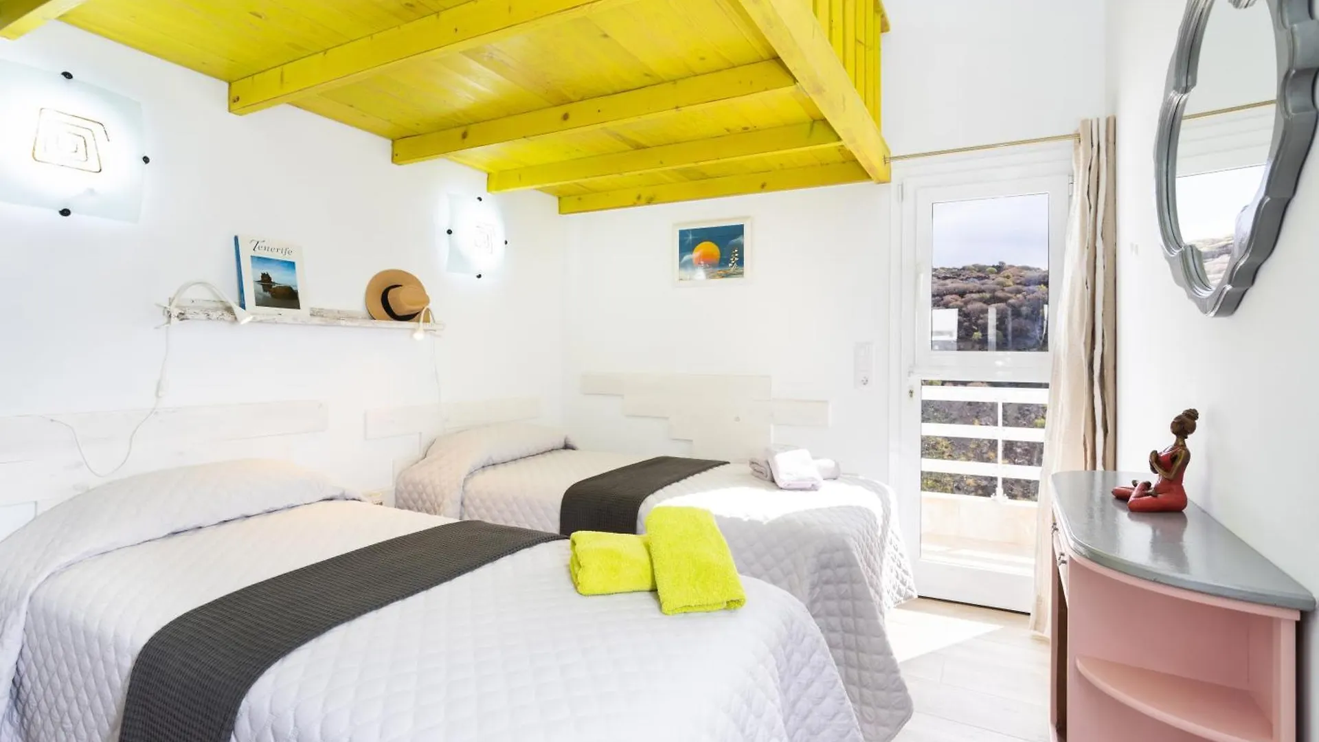 בית נופש Abades  Villa De La Sombra A La Luz